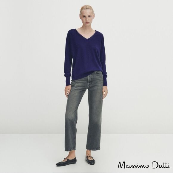 Massimo Dutti **NWT** 100% Cashmere V Neck Sweater in Ink Blue - Picture 10 of 10
